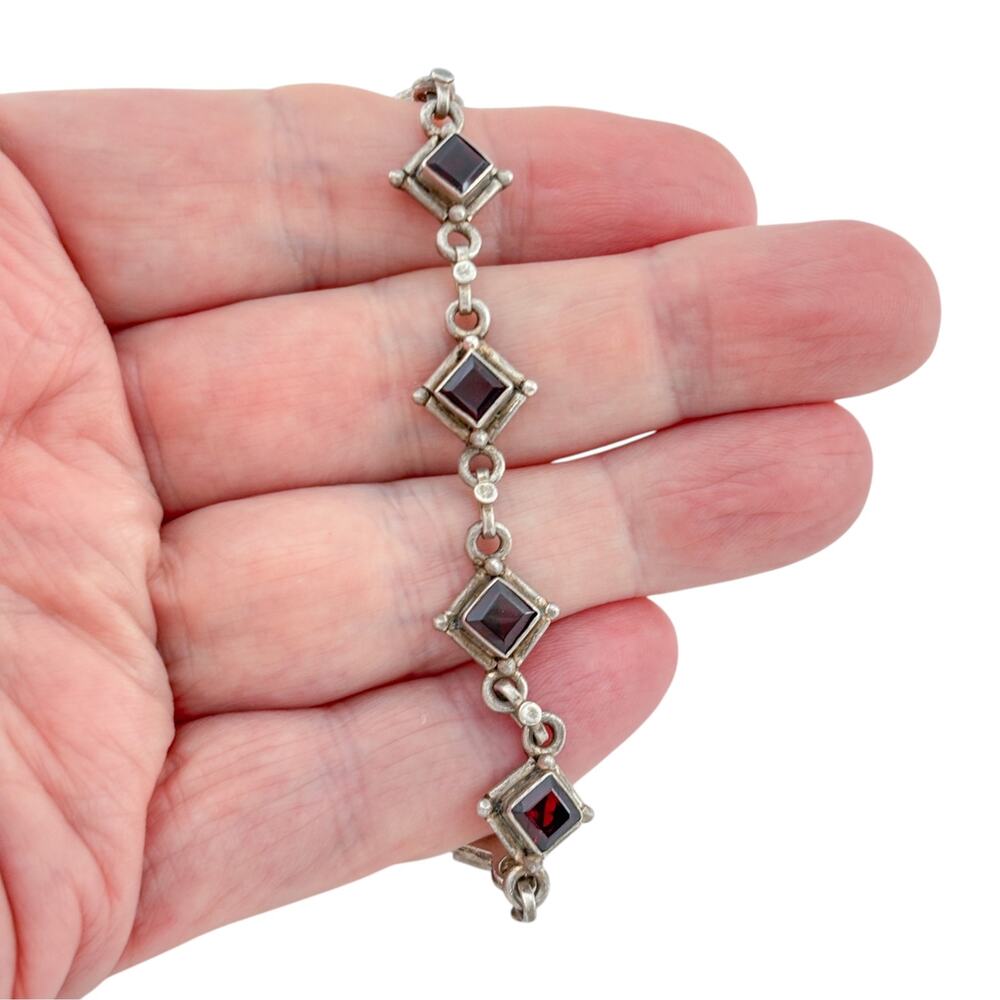 Vintage Sterling Silver 925 Garnet Toggle Bracelet 7"